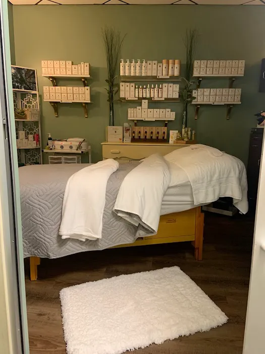 Royal Treatments LLC Picture 1