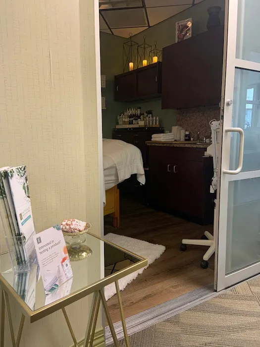 Royal Treatments LLC Picture 2