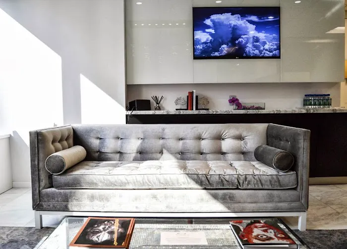 Russak Dermatology Clinic Picture 5