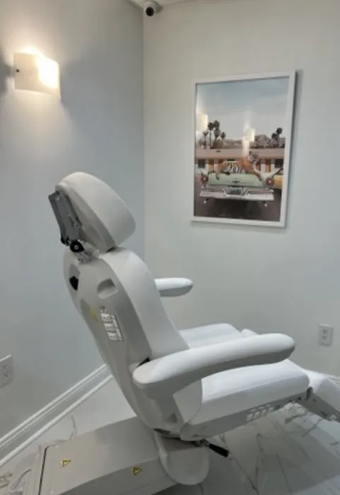 Daniel Mug, DMD Picture 1