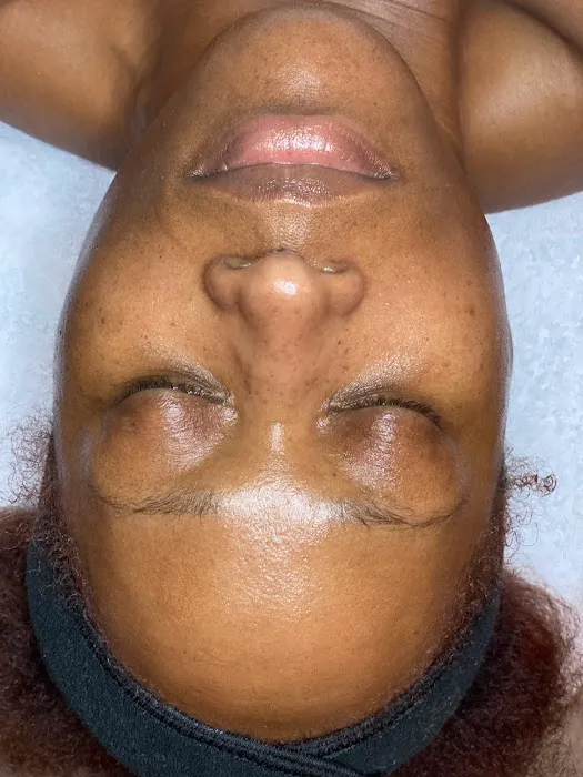 QUANDRA LEE MAKEUP + SKINCARE Picture 9