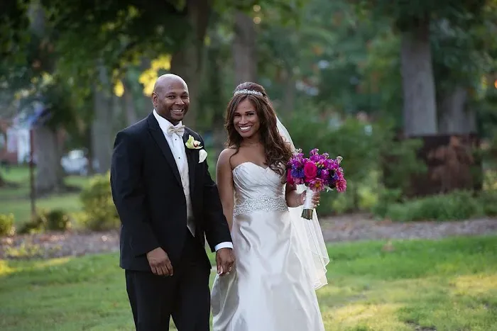 QUANDRA LEE MAKEUP + SKINCARE Picture 10