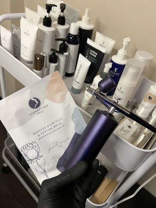 Sika House Esthetics Picture 10