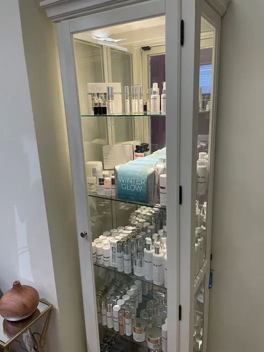 Nilou MedSpa Picture 8