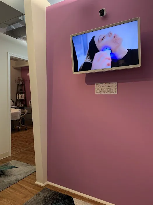 Nilou MedSpa Picture 9