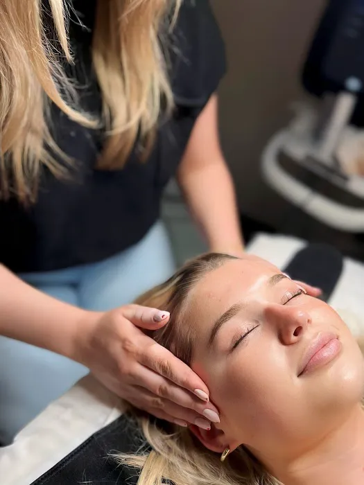 Silk Waxing Spa Picture 5