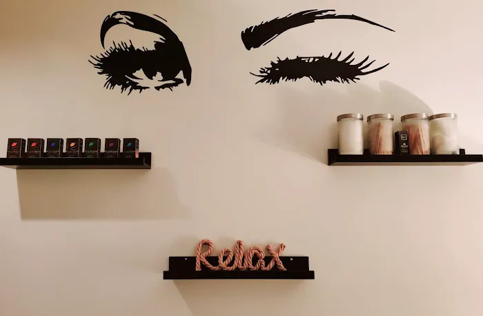 Vivacious Look Picture 2