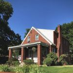 Dérive Esthetics & Makeup by Laura