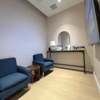 Metro Dermatology - Glen Oaks ico