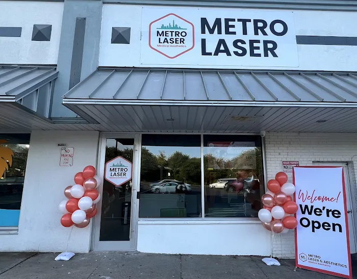 Metro Dermatology - Glen Oaks Picture 4