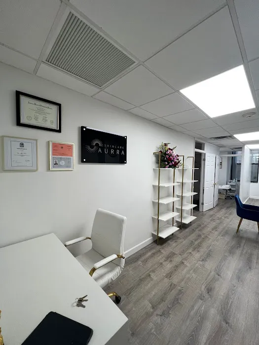 Aurra Beauty Picture 3