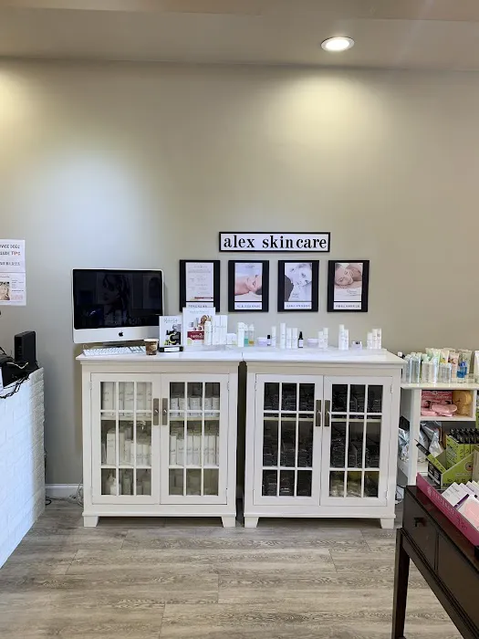 뉴욕 스킨케어 Alex Cosmetic Skincare | Skincare in Flushing | Herb 2 Peel, HIFU LDM, Acne Treatment in Flushing, NY Picture 6