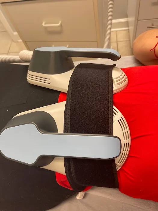 B BEAUTY CENTER Picture 5