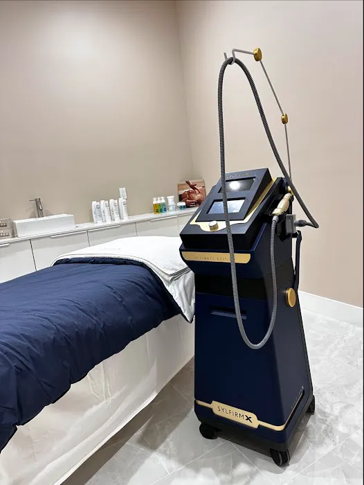 Vos Laser Clinic - Anti-aging Laser Treatment, Skin Boosters Picture 4