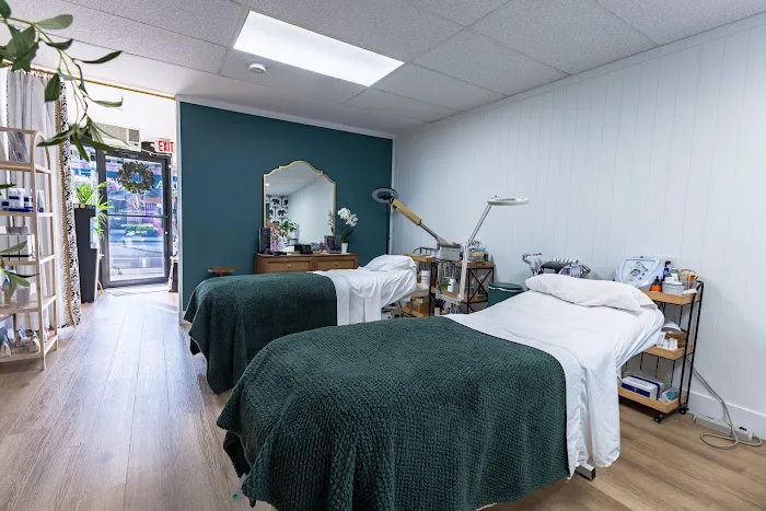 Collective Beauty Skincare Studio Picture 1