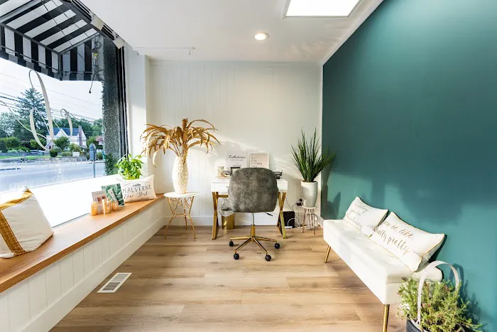 Collective Beauty Skincare Studio Picture 5