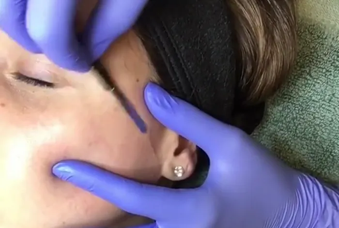 Dana V. Esthi Picture 3