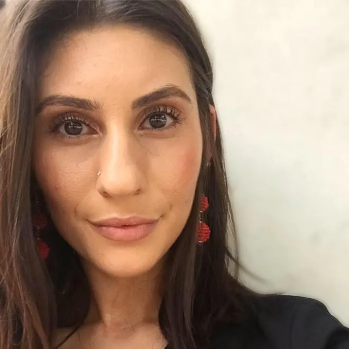 Dana V. Esthi Picture 5