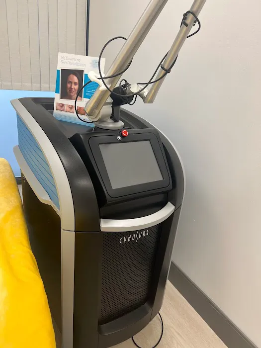 LL Blossoms Holistic Clinic Picture 3