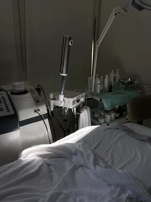 Radiant Skin by Kerry, Inc. Picture 3