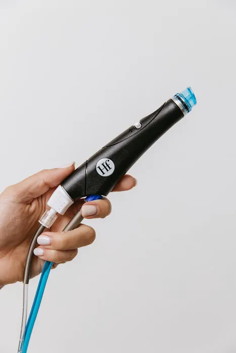 The Glowy Skin Studio Picture 9