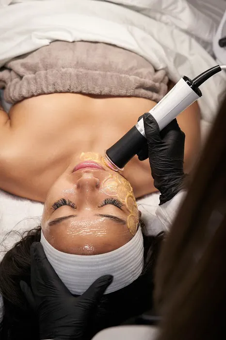 Alice Khalkad House of SKIN Picture 2