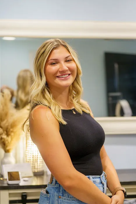 Emma Pecar (EP) Esthetics Picture 3