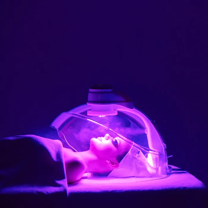 Glowholic Picture 10