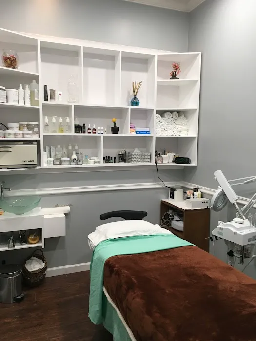 Pure Green Day Spa Picture 1