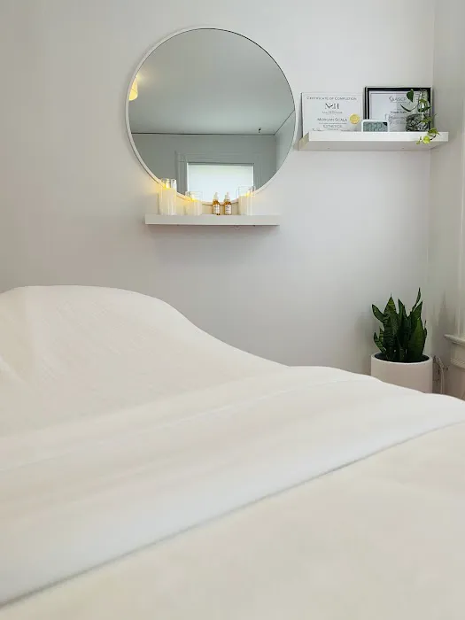 PrettyFolk Organic Beauty and Wellness Picture 3