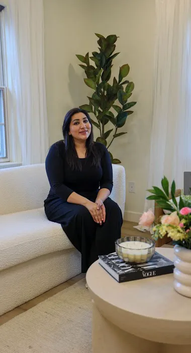 Ayesha's skincare & laser Picture 4