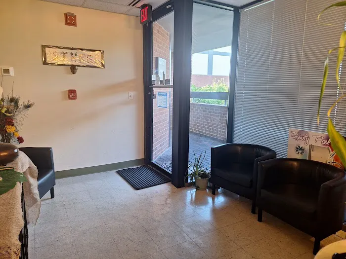 Sthree Skin Care Picture 3