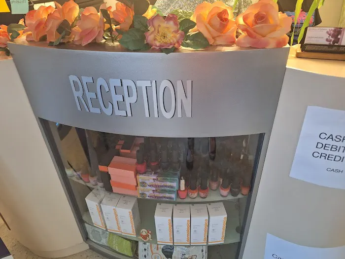 Sthree Skin Care Picture 5