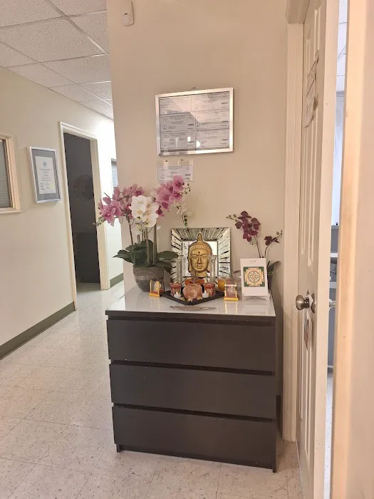 Sthree Skin Care Picture 7