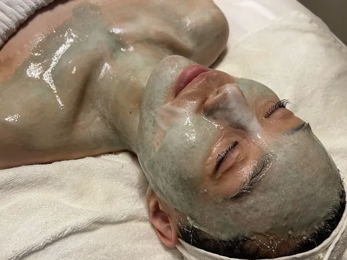 LuxeAestheticLab Picture 5