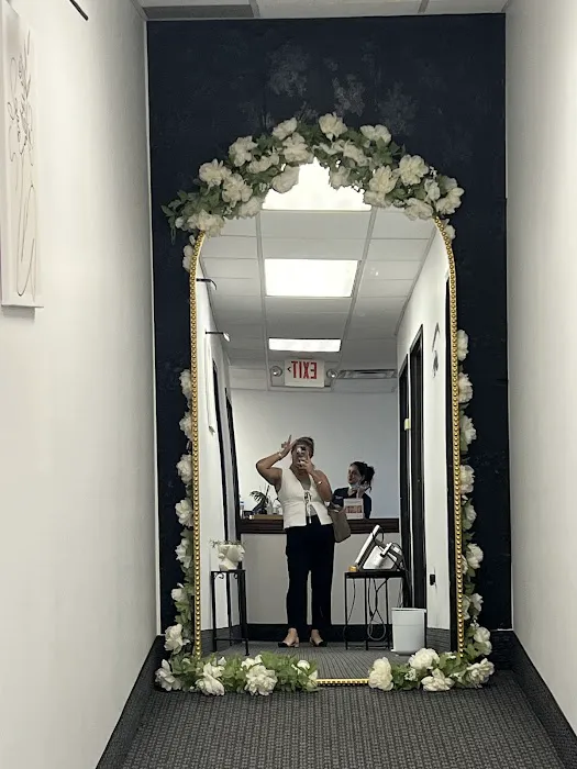 SkinDeep Esthetics Picture 3