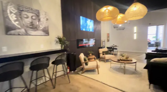 Reverse Plus Aesthetics Picture 9