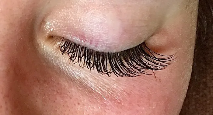 Lashes by Cathy Mann ~ Salon Petit Picture 3