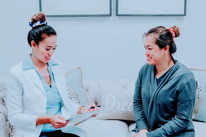 E SKIN Forte Holistic Skin & Acne Clinic Picture 4