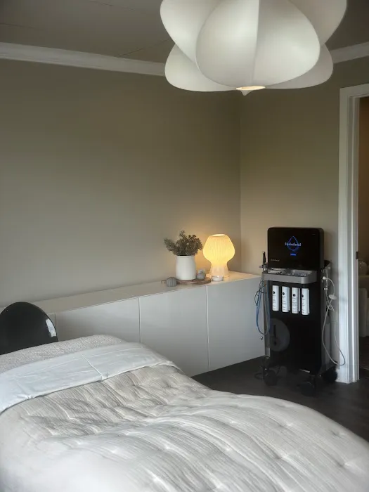 Joanne's Aesthetics Picture 1