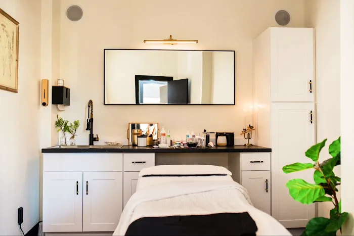 Simply Skincare Picture 3