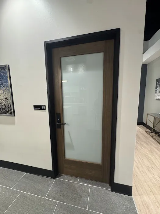 The Skyn Lounge- Dix Hills Brazilian Wax & Vajacials Picture 7