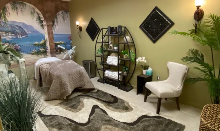 Esthetic Essentials LLC Picture 9