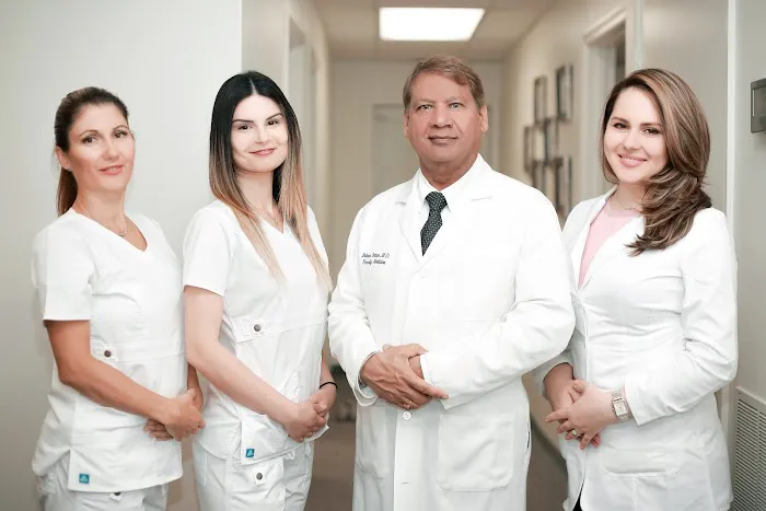 DermApproach Skin Care Clinic Picture 8