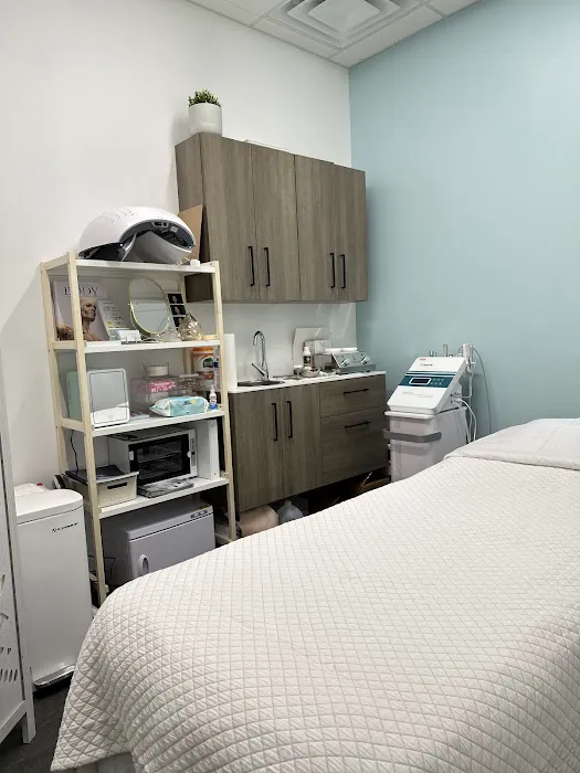 Anna's Secret Lab Picture 8