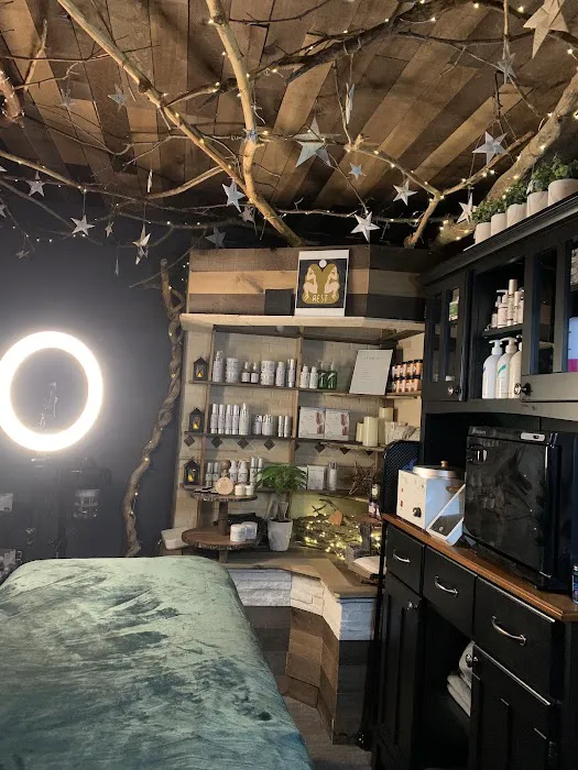 Moonbow Beauty Bar Picture 1