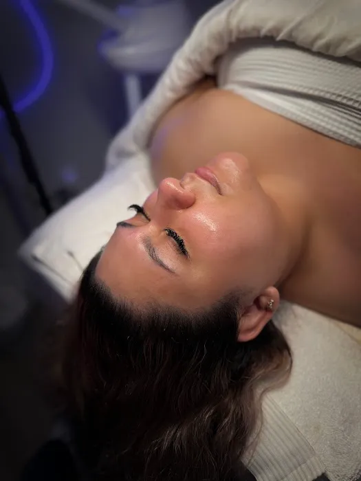 Bare Skin & Co. Picture 8