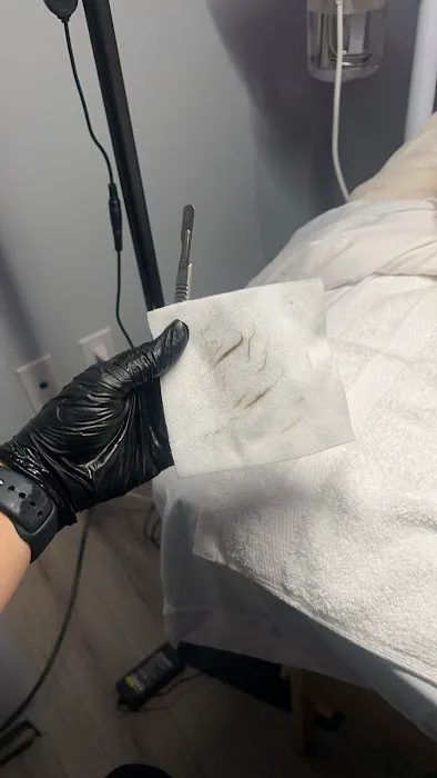 Bare Skin & Co. Picture 6