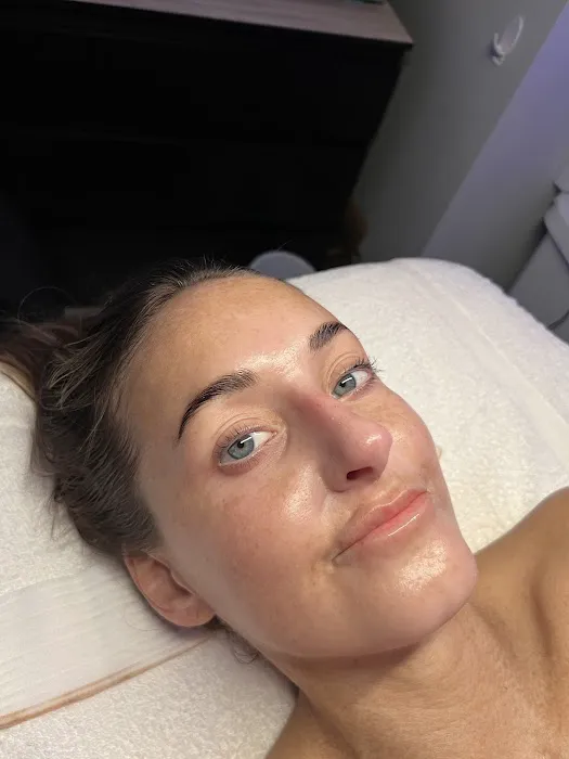 Bare Skin & Co. Picture 7