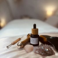 Ellie Reid - Mind + Body + Skin ico